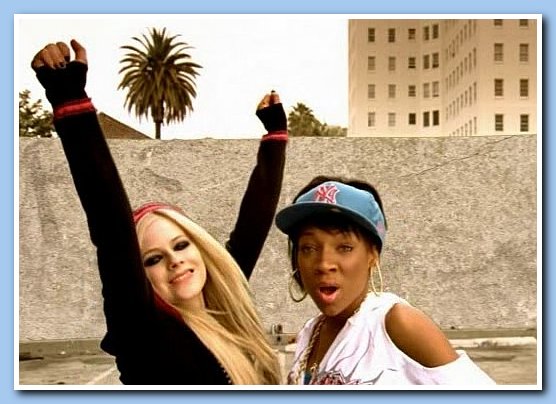 AVRIL LAVIGNE WITH LIL MAMA 